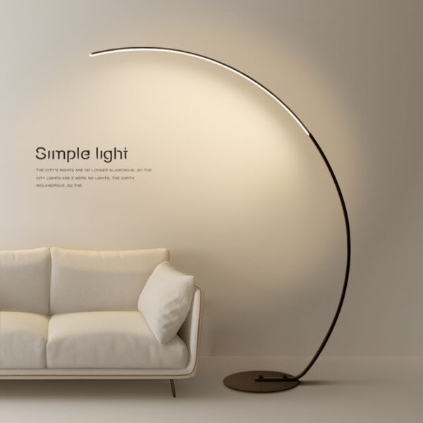 تصميم مصباح أرضي مع أريكة وزاوية جدار ومصباح LED زينة بأسلوب مصمم، أسلوب اسكندنافي بسيط للغاية، مصباح لصيادة الأجواء في غرفة النوم.
